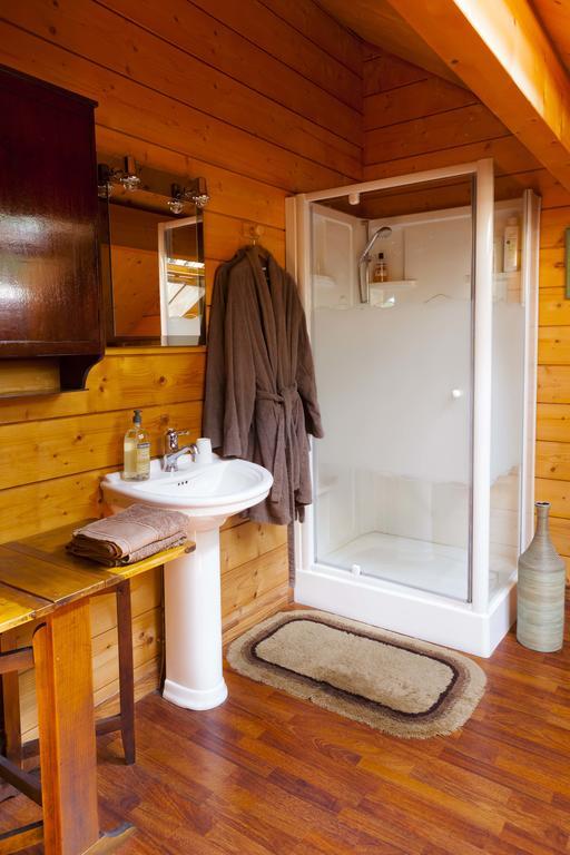 Chambres D'Hotes Le Chalet Condat-sur-Vienne Eksteriør billede
